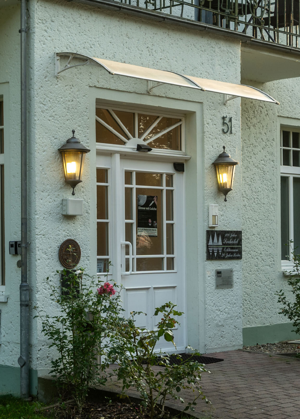 Das Restaurant Moritz heißt Sie herzlich willkommen in Waren (Müritz). Das Restaurant Moritz heißt Sie herzlich willkommen in Waren (Müritz).